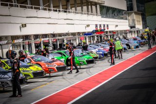 Free Practice 2, Pitlane
