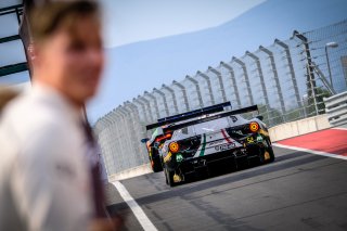 Free Practice 2, Pitlane
