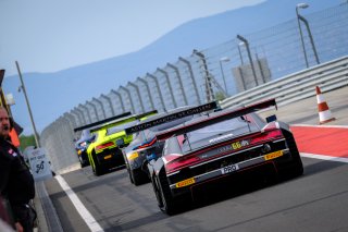 Free Practice 2, Pitlane
