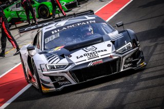 Free Practice 2, Pitlane
