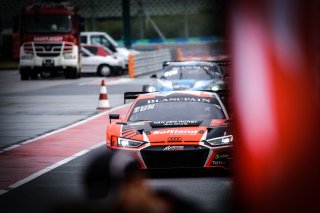 Pitlane, Race 1
