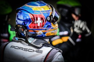 Pitlane, Race 1
