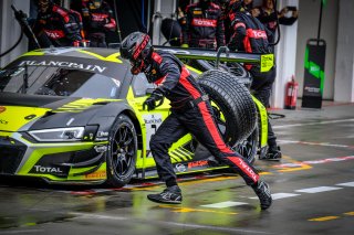 Pitlane, Race 1

