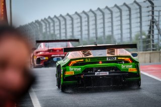Pitlane, Race 1

