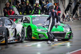 Pitlane, Race 1
