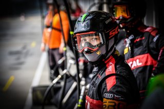 Pitlane, Race 2
