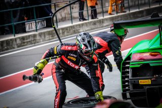 Pitlane, Race 2
