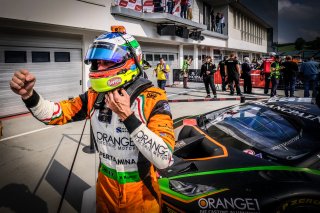 Champions, Race 2
