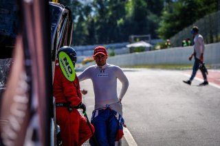 Pitlane, Pre-Qualifying
