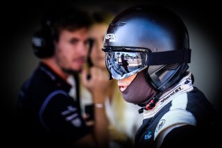 Pitlane, Pre-Qualifying
