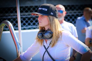 Gridwalk, Race
