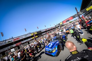Gridwalk, Race
