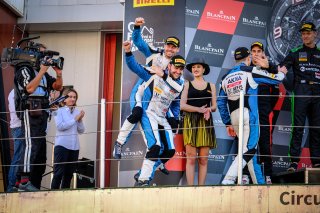Podium, Race
