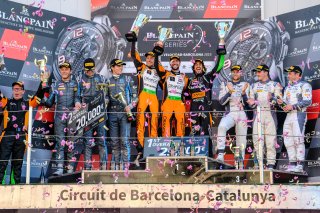 Podium, Race
