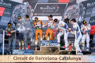 Podium, Race
