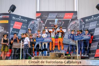 Podium, Race

