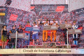 Podium, Race

