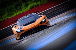 #38 McLaren Automotive GBR McLaren 720 S GT3, Test Days
