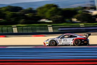 #40 GPX Racing UAE Porsche 911 GT3-R (991.II) - Romain Dumas FRA Lous Deletraz CHE Thomas Preining AUT, Free Practice
