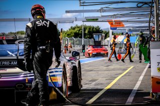 #93 SKY - Tempesta Racing GBR Ferrari 488 GT3 Pro-Am Cup Chris Froggatt GBR Jonathan Hui HKG Eddie Cheever ITA, Pitlane, Pre-Qualifying
