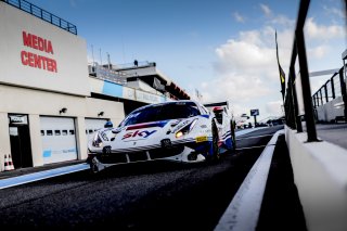 #93 SKY - Tempesta Racing GBR Ferrari 488 GT3 Pro-Am Cup Chris Froggatt GBR Jonathan Hui HKG Eddie Cheever ITA, Pitlane, Pre-Qualifiying
