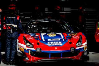 #72 SMP Racing RUS Ferrari 488 GT3 - Tony Vilander FIN Antonio Fuoco ITA Sergey Sirotkin RUS, Pitlane, Pre-Qualifiying
