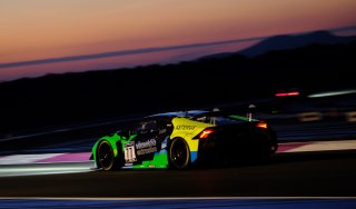 #77 Barwell Motorsport GBR Lamborghini Huracan GT3 Evo Pro-Am Cup Leo Machitski RUS Rob Collard GBR Sandy Mitchell GBR, Qualifying
