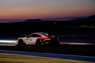 #40 GPX Racing UAE Porsche 911 GT3-R (991.II) - Romain Dumas FRA Lous Deletraz CHE Thomas Preining AUT, Qualifying

