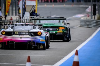 #93 SKY - Tempesta Racing GBR Ferrari 488 GT3 Pro-Am Cup Chris Froggatt GBR Jonathan Hui HKG Eddie Cheever ITA, Pitlane, Race
