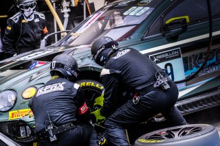 #9 K-Pax Racing USA Bentley Continental GT3 - Jordan Pepper ZAF Alvaro Parente PRT Andy Soucek ESP, Pitlane, Race
