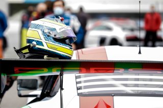 Grid-walk, Race
