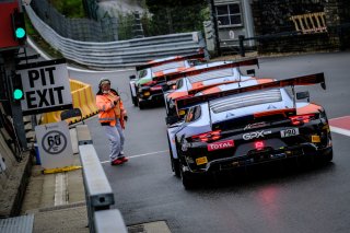 #12 GPX Racing UAE Porsche 911 GT3-R (991.II) -, #40 GPX Racing UAE Porsche 911 GT3-R (991.II) -, #41 GPX Racing UAE Porsche 911 GT3-R (991.II) -, Pitlane, Test Days Total 24H of Spa
