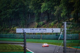 #21 Frikadelli Racing Team DEU Porsche 911 GT3-R (991.II) -, Pitlane, Test Days Total 24H of Spa

