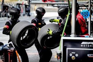 Free Practice, Pitlane
