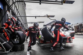 #33 Belgian Audi Club Team WRT BEL Audi R8 LMS GT3 Silver Cup Jusuf Owega DEU Hamza Owega DEU, Pitlane, Race 1
