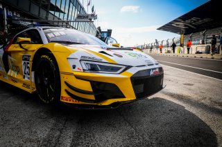 GTWCE, Grid Walk, Race 2

