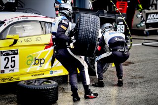 Pitlane, Qualifying
