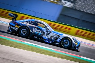 #88 AKKA ASP FRA Mercedes-AMG GT3 - Raffaele Marciello ITA Timur Boguslavskiy RUS, Free Practice 1
