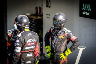 Free Practice 2, Pitlane
