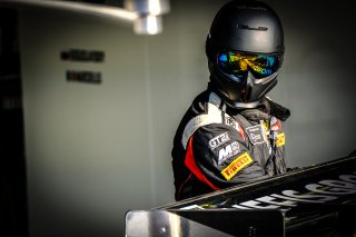 Free Practice 2, Pitlane
