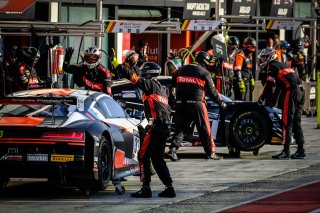 Free Practice 2, Pitlane
