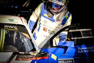 Free Practice 2, Pitlane
