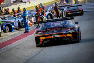 Free Practice 2, Pitlane
