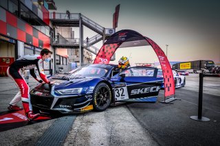 #32 Belgian Audi Club Team WRT BEL Audi R8 LMS GT3 - Charles Weerts BEL Dries Vanthoor BEL, Race 1
