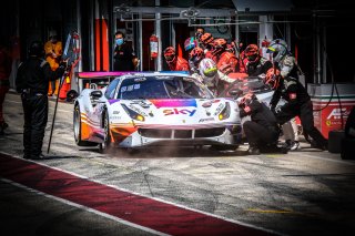 #93 SKY - Tempesta Racing GBR Ferrari 488 GT3 Pro-Am Cup Chris Froggatt GBR Eddie Cheever ITA, Pitlane, Race 3
