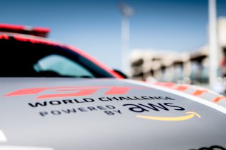 Grid, Race 3
