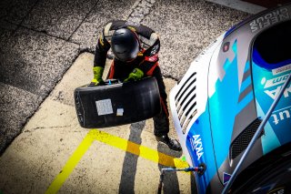 Official Testing Session, Pitlane
