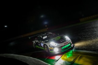 #54 Dinamic Motorsport ITA- Sven Muller DEU Christian Engelhart DEU Matteo Cairoli ITA, Qualifying
