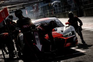 Free Practice 1, Pitlane
