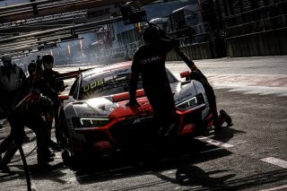 Free Practice 1, Pitlane
